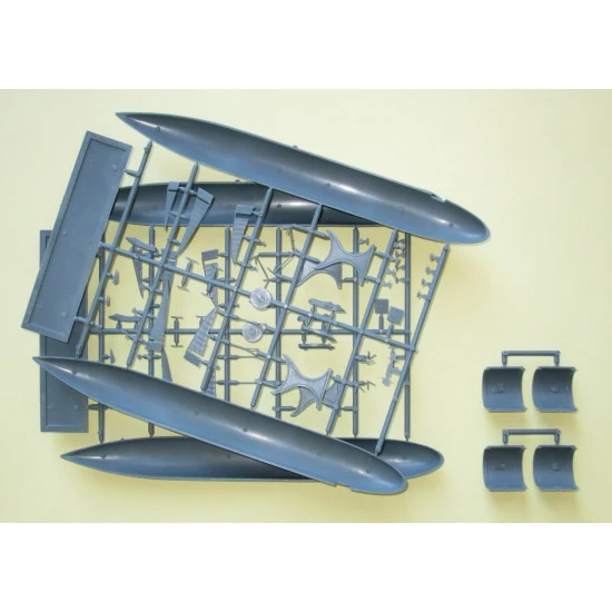 Mark I Mkm720-04 1/720 Zeppelin P And Q-class Night Intruders Rigid Airship 2 In 1