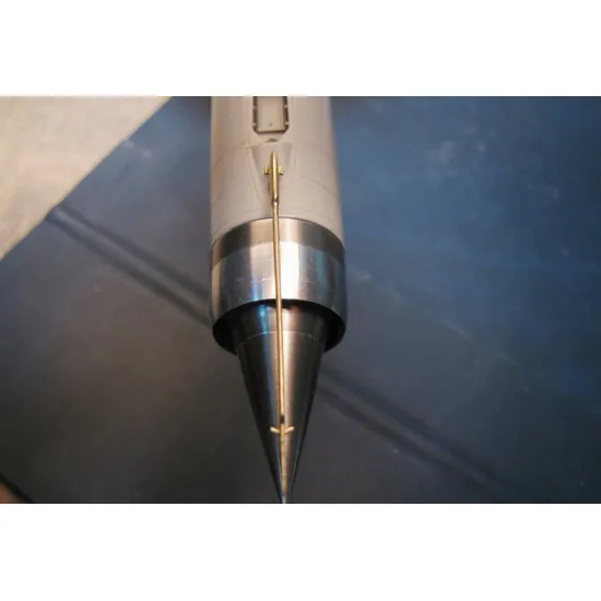 AIR INTAKE AND PITOTS FOR E-152M MODELSVIT 1-72 MINI WORLD 7255