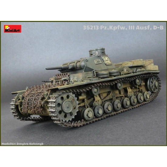 THE GERMAN TANK PZ.KPFW.III AUSF. D/B. WW II MILITARY MINIATURES MINIART 35213
