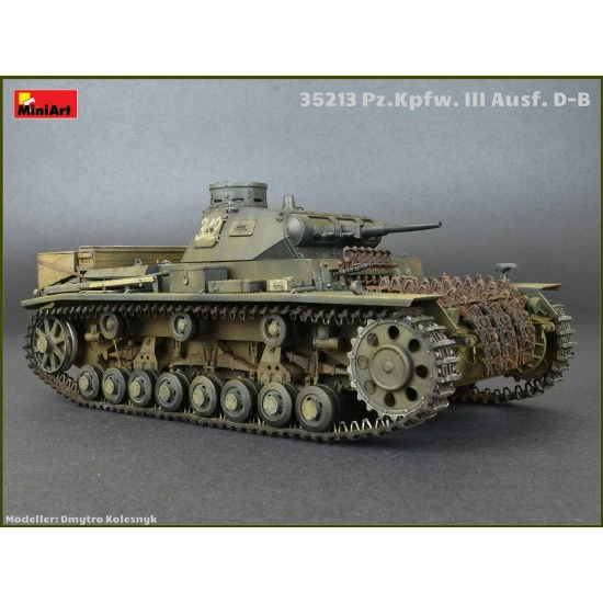 THE GERMAN TANK PZ.KPFW.III AUSF. D/B. WW II MILITARY MINIATURES MINIART 35213