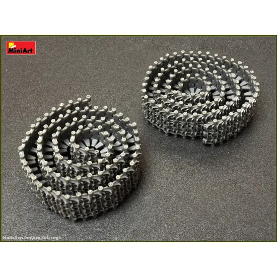 MINIART 37052 T-55,T-62,T-72 RMSh WORKABLE TRACK LINKS SET LATE TYPE 1/35 SCALE