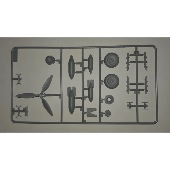 WWII German Bomber He 111H-16, 1/48 ICM 48263