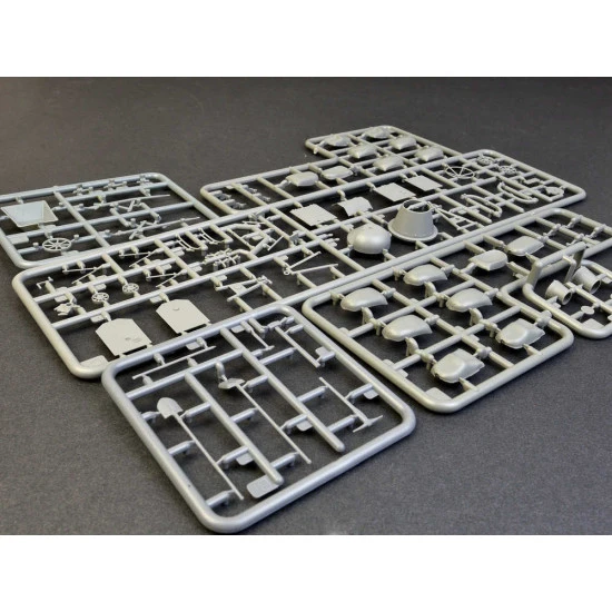 MINIART 35593 CONCRETE MIXER SET 1/35 SCALE MODEL KIT Accessories for building