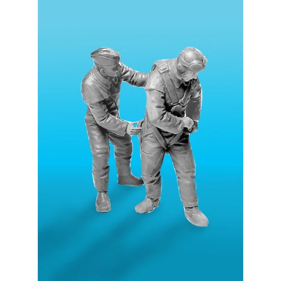 ICM 32103 - German Luftwaffe Cadets (1939-1945) 3 figures - 1/32 scale model kit