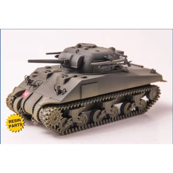 Sherman V tank with 60lb aircraft rocket 1/72 UNIMODEL UM 468