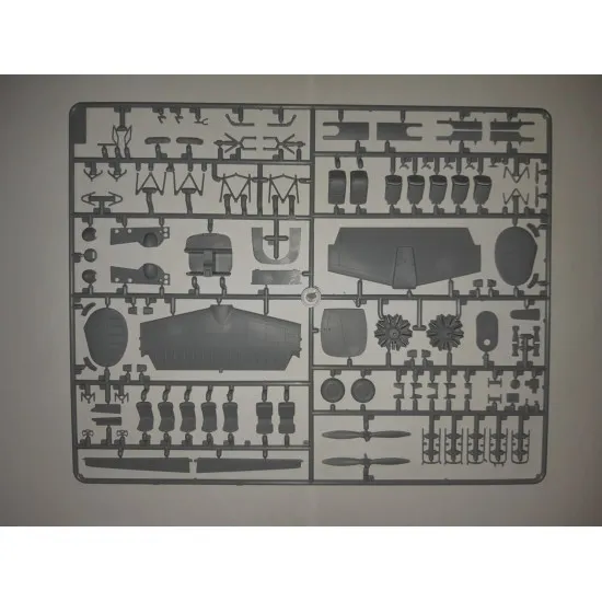 ICM 48186 - C18S MAGIC BY MOONLIGHT AMERICAN AIRSHOW AIRCRAFT 1/48 scale model