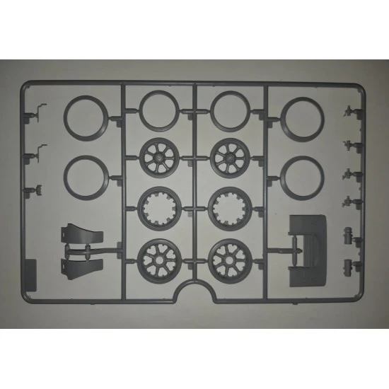 ICM 35651 STANDARD B LIBERTY, WWI US ARMY TRUCK MILITARY MINIATURES 1/35