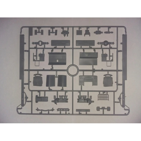 ICM 35651 STANDARD B LIBERTY, WWI US ARMY TRUCK MILITARY MINIATURES 1/35