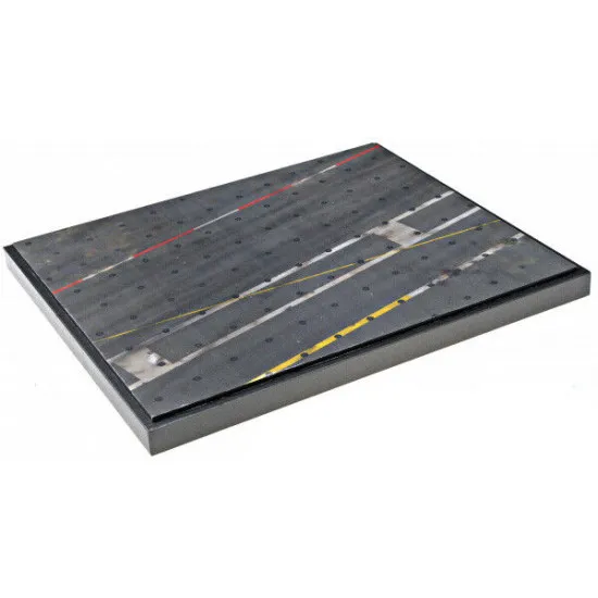 STAND FOR MODELS. TOPIC AIRCRAFT CARRIER DECK 240X290 MM 1/72 DAN MODELS 72278