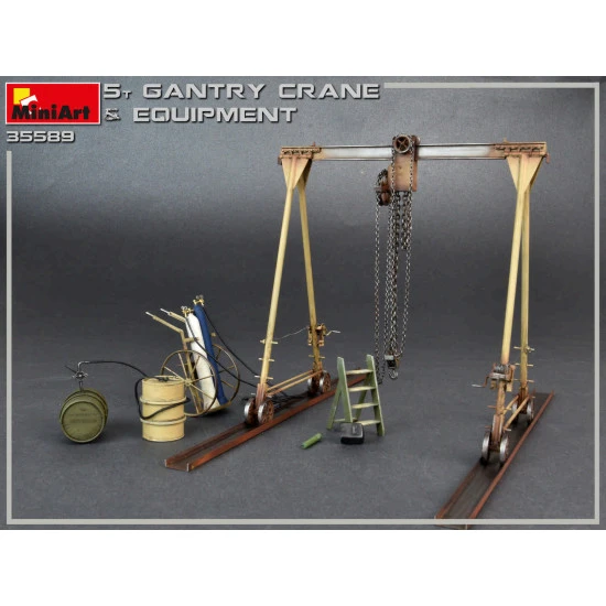 MINIART 35589 5 TON GANTRY CRANE and EQUIPMENT 1/35 scale plastic model kit