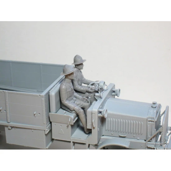 US DRIVERS (1917-1918) (2 FIGURES) 1/35 scale ICM 35706 for ICM 35650, ICM 35651
