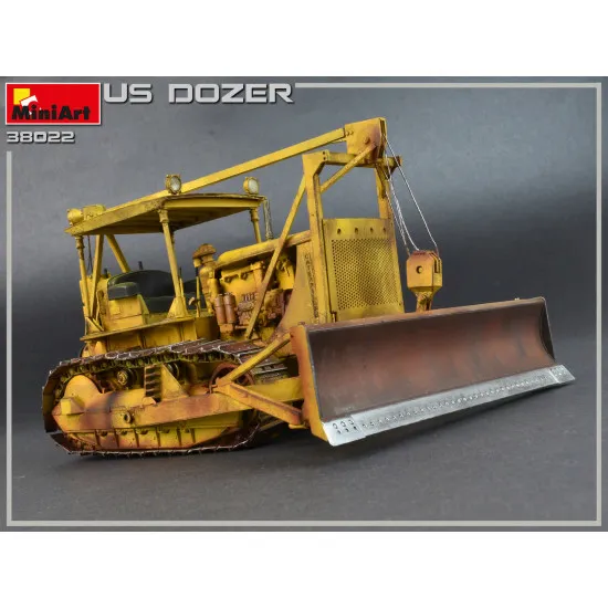 MINIART 38022 U.S. BULLDOZER American tractor 1/35 scale Plastic model kit
