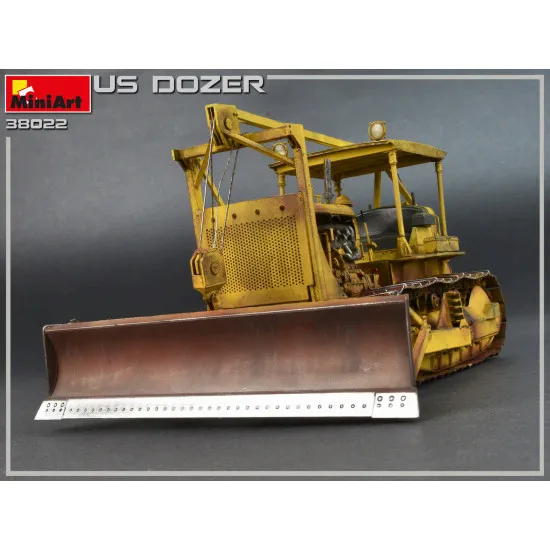 MINIART 38022 U.S. BULLDOZER American tractor 1/35 scale Plastic model kit