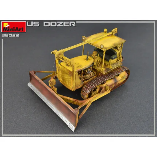 MINIART 38022 U.S. BULLDOZER American tractor 1/35 scale Plastic model kit