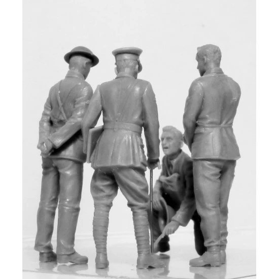ICM 35708 - WWI BRITISH TANK CREW (4 FIGURES) World War I 1/35 SCALE