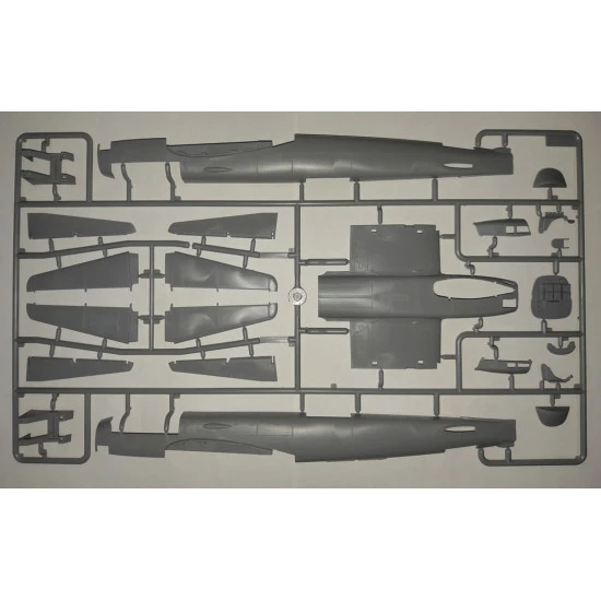 ICM 48240 - JU 88D-1, WWII GERMAN RECONNAISSANCE PLANE - 1/48 scale model kit