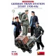 MINIART 38010 1/35 SCALE MODELGERMAN TRAIN STATION STAFF 1930-40s