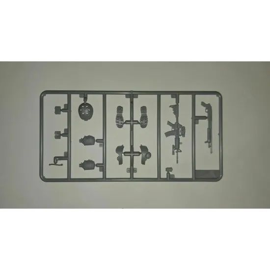 ICM 16103 - 1/35 Delta Force Fighter (Mogadishu, 1993), scale plastic model kit