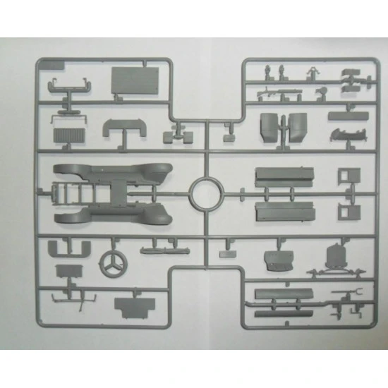 ICM 35663 - 1/35 MODEL T 1917 LCP, WWI Australian Army Car plastic model kit