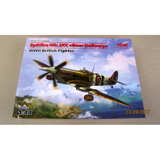 ICM 48060 - 1/48 - British Fighter Spitfire MK.IXC Beer Delivery Royal RAF