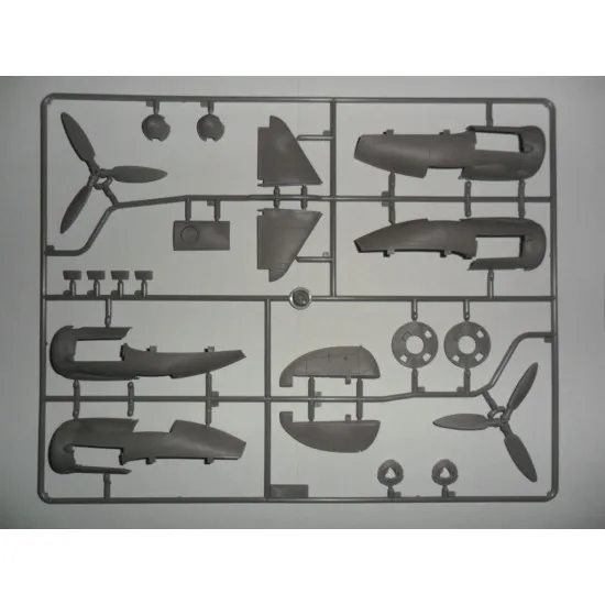 ICM 48234 - 1/48 JU 88A-14 German Bomber, WWII plastic kit scale model