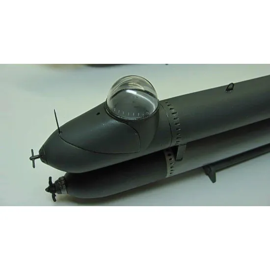 Micro-Mir 35-001 - 1/35 German Human Torpedo 'Neger' World War II - scale model