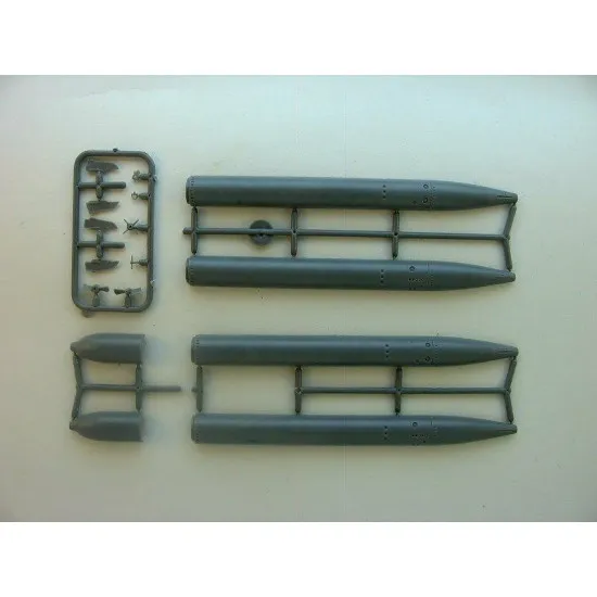 Micro-Mir 35-001 - 1/35 German Human Torpedo 'Neger' World War II - scale model