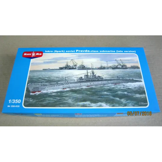 Micro Mir 350-035 - 1/350 Iskra (Spark) soviet Pravda-class submarine model kit