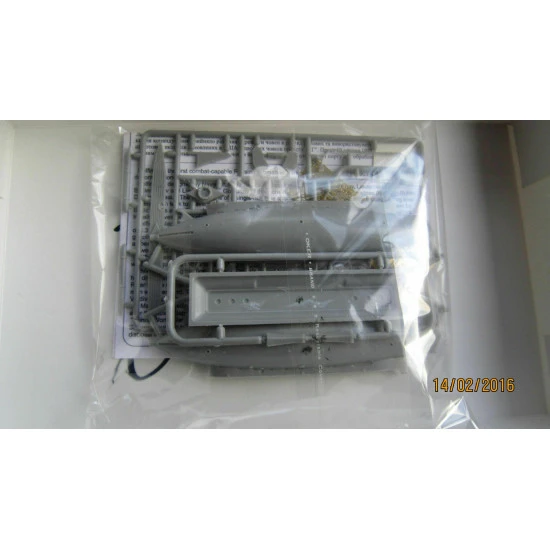 Micro-mir 144-010 - 1/144 Russian Submarine 'Delfin', scale plastic model kit