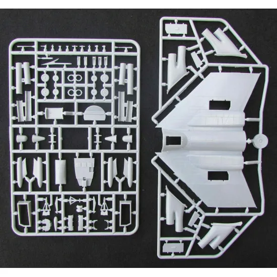Micro Mir 144-027 - 1/144 Handley Page Victor B.Mk1/K.2P scale 243 mm, model kit