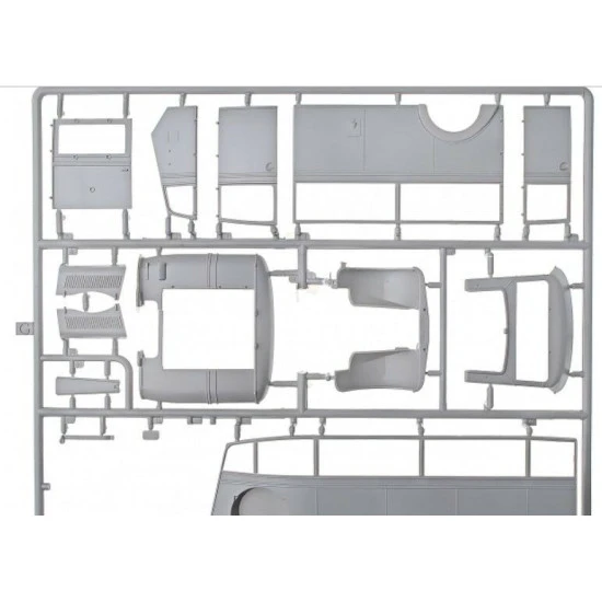 Opel 3.3-47 Blitz Omnibus W39 Stabswagen German bus 1/35 Roden 810