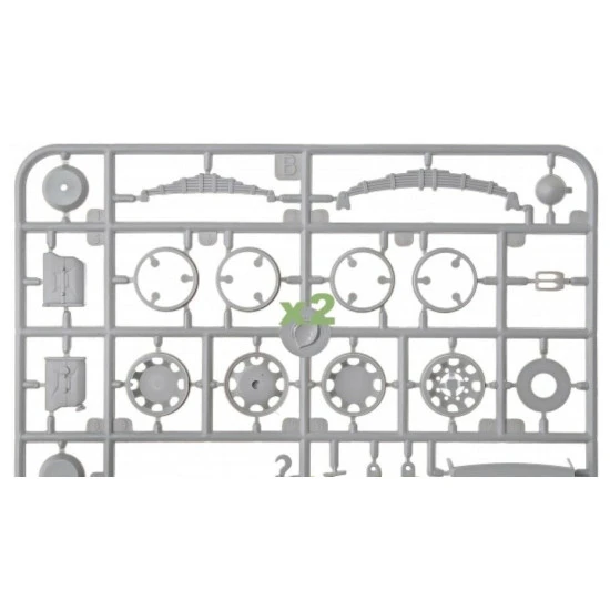 Opel 3.3-47 Blitz Omnibus W39 Stabswagen German bus 1/35 Roden 810