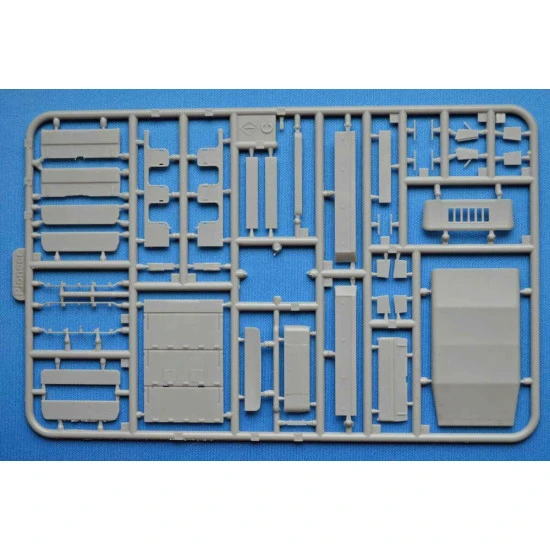 SdKfz.6 Zugkraftwagen 5t Pionier 1/72 ACE 72567