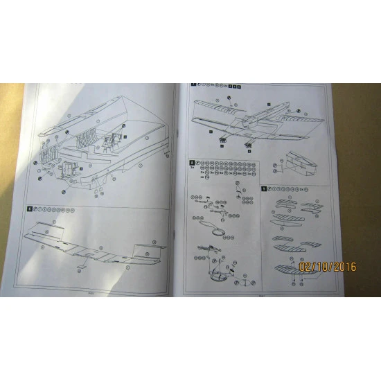 Amodel 72290 - 1/72 Zveno-1A TB-1 & I-5 Soviet air tactical scale model kit