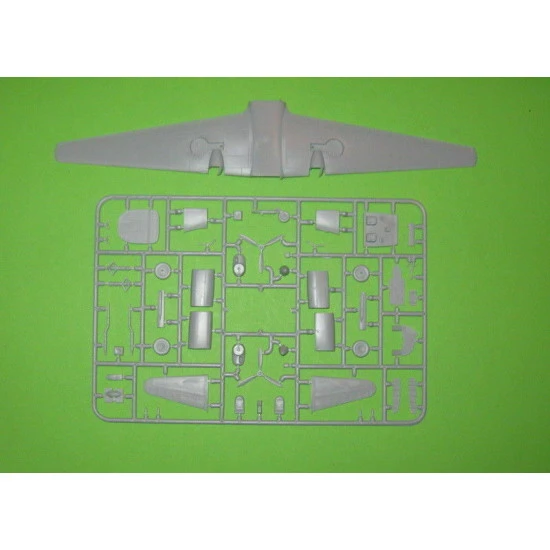 Amodel 72294 - 1/72 'Dove' British Civilian Aircraft (PE parts) scale model kit