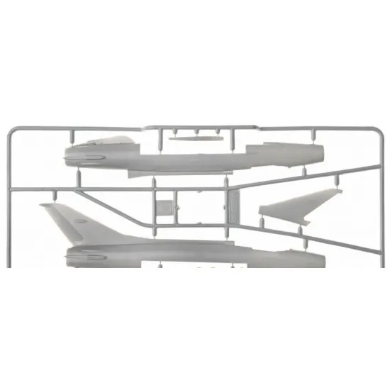 Airplane frontline MIG-21F fighter 1/72 ModelSvit 72021