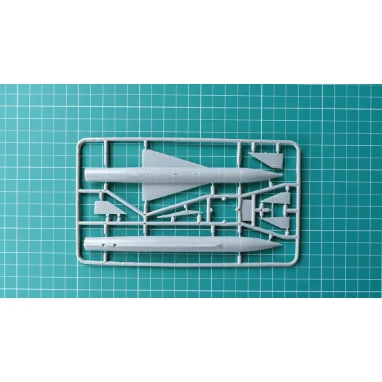 Tupolev Tu-22KDP with Kh-22 missile 1/72 MODELSVIT 72046
