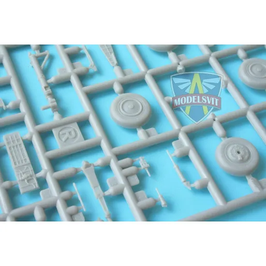 T-10-10/11 Advanced Frontline Fighter (AFF) prototype 1/72 ModelSvit 72049