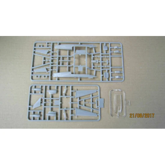 Amodel 72341 - 1/72 CMC Leopard-1 British light personal business jet model kit