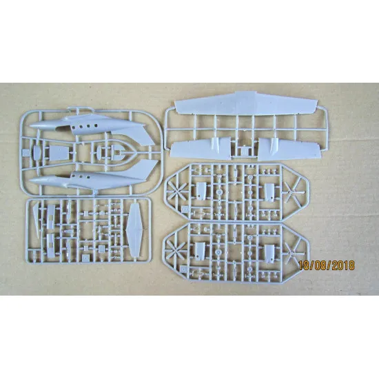 Amodel 72371 - 1/72 Embraer EMB-121A1 Xingu II, scale plastic model kit