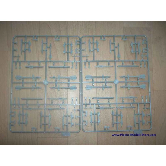Soviet air-to-air aircraft armament MiG-29 Su-27 etc 1/72 ICM 72212