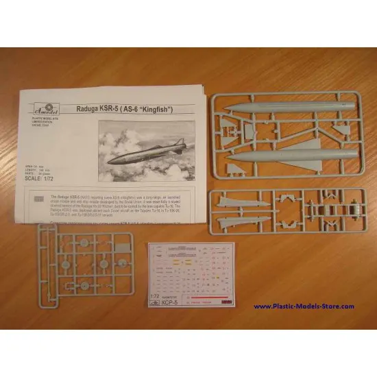 KSR-5 AS-6 Kingfish Raduga long-range anti-ship missile 1/72 Amodel 72197
