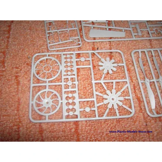 Nieuport 11 Scout Bebe French fighter WWI 1/32 Amodel 3203