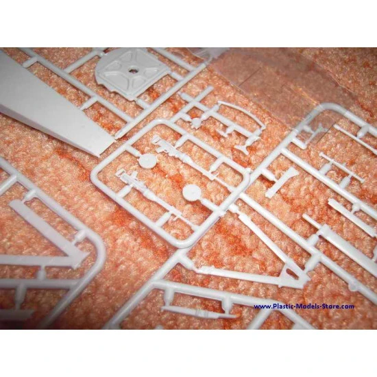 Nieuport 11 Scout Bebe French fighter WWI 1/32 Amodel 3203