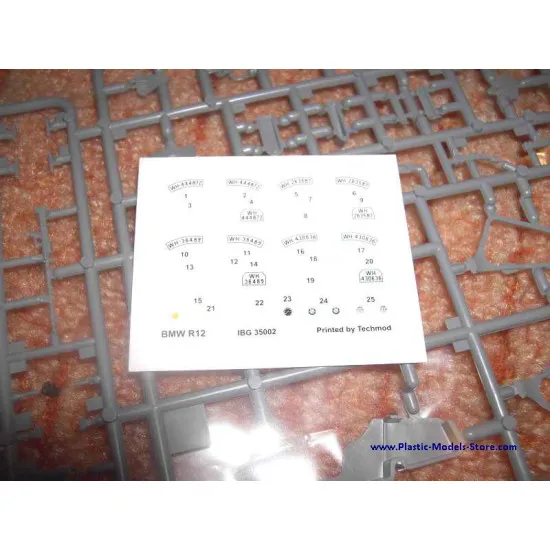 BMW R12 motorcycle with sidecar 1/35 IBG Models 35002