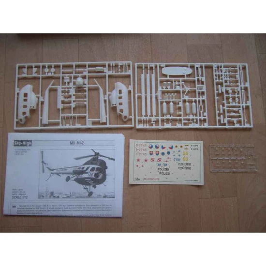 Mil Mi-2 Soviet helicopter 1/72 Sky-High 7226