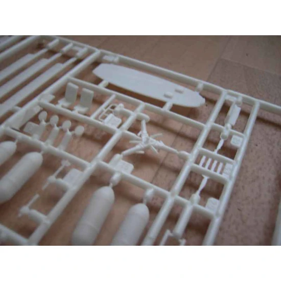 Mil Mi-2 Soviet helicopter 1/72 Sky-High 7226