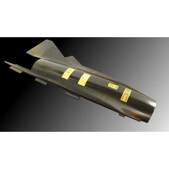 Detailing SR-71 Blackbird Grides and jet nozzles 1/48 Metallic Details MD4816