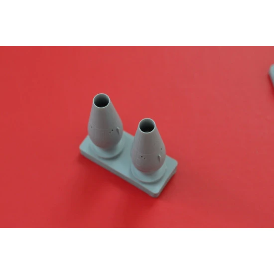 BOMBARDIE CANADAIR REGIONAL JET 100 (CRJ-100) 1/72 BPK 7207