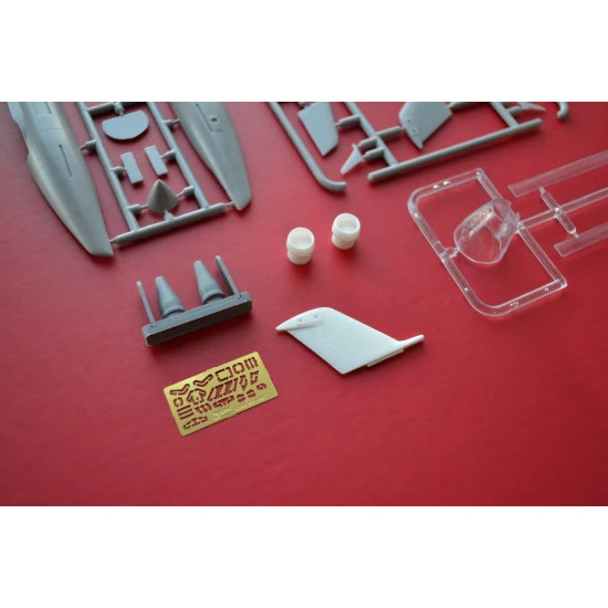 BIG PLANE BOMBARDIER CRJ 100 CANADAIR REGIONAL JET 1/144 BPK 14401